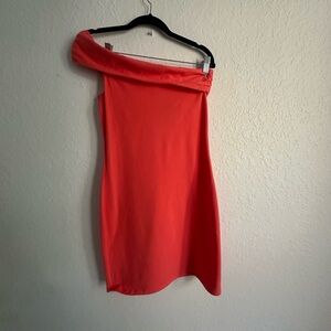 NWOT Victoria Secret Off-Shoulder Coral Dress size small